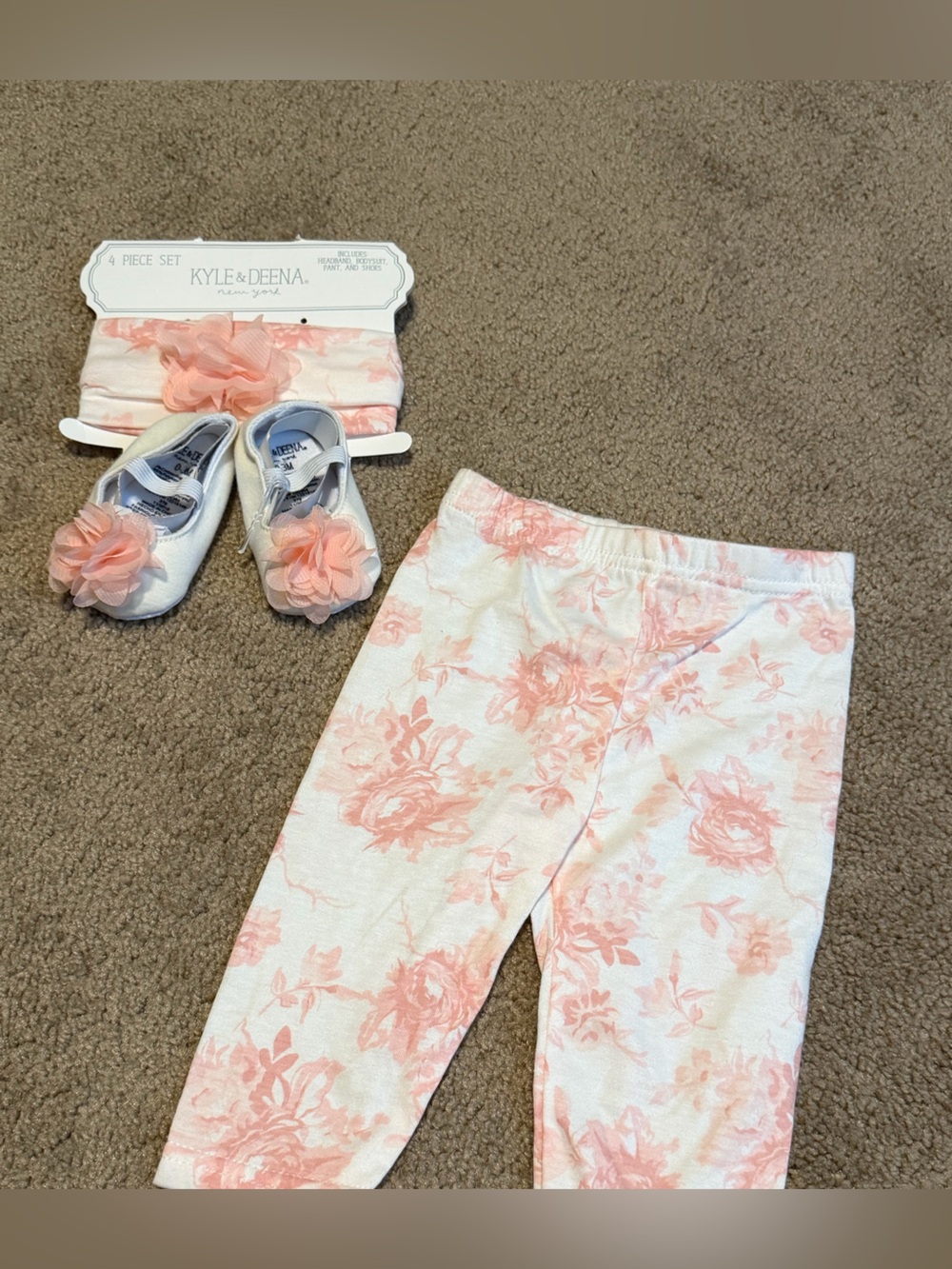 Girls Infant Size 0-3 Months Kyle & Deena NY 3pc Outfit Set Shoes Pants Headband
